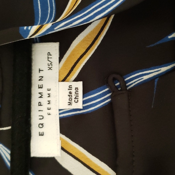 Equipment Black and Blue Floral Blouse - Picture 9 of 9